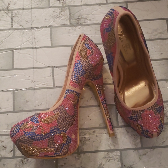 Multicolored Stiletto pumps - Picture 2 of 7